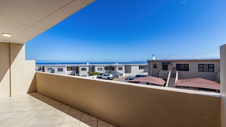 2 Bedroom Property for Sale in De Kelders Western Cape